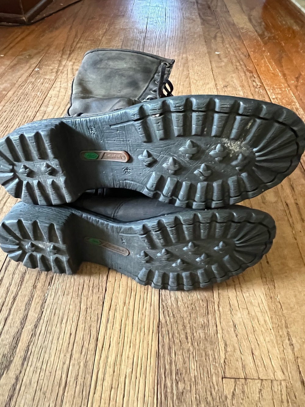 Leaving soon AS IS Timberland women’s 8.5 combat style boots AS IS - Picture 14 of 16